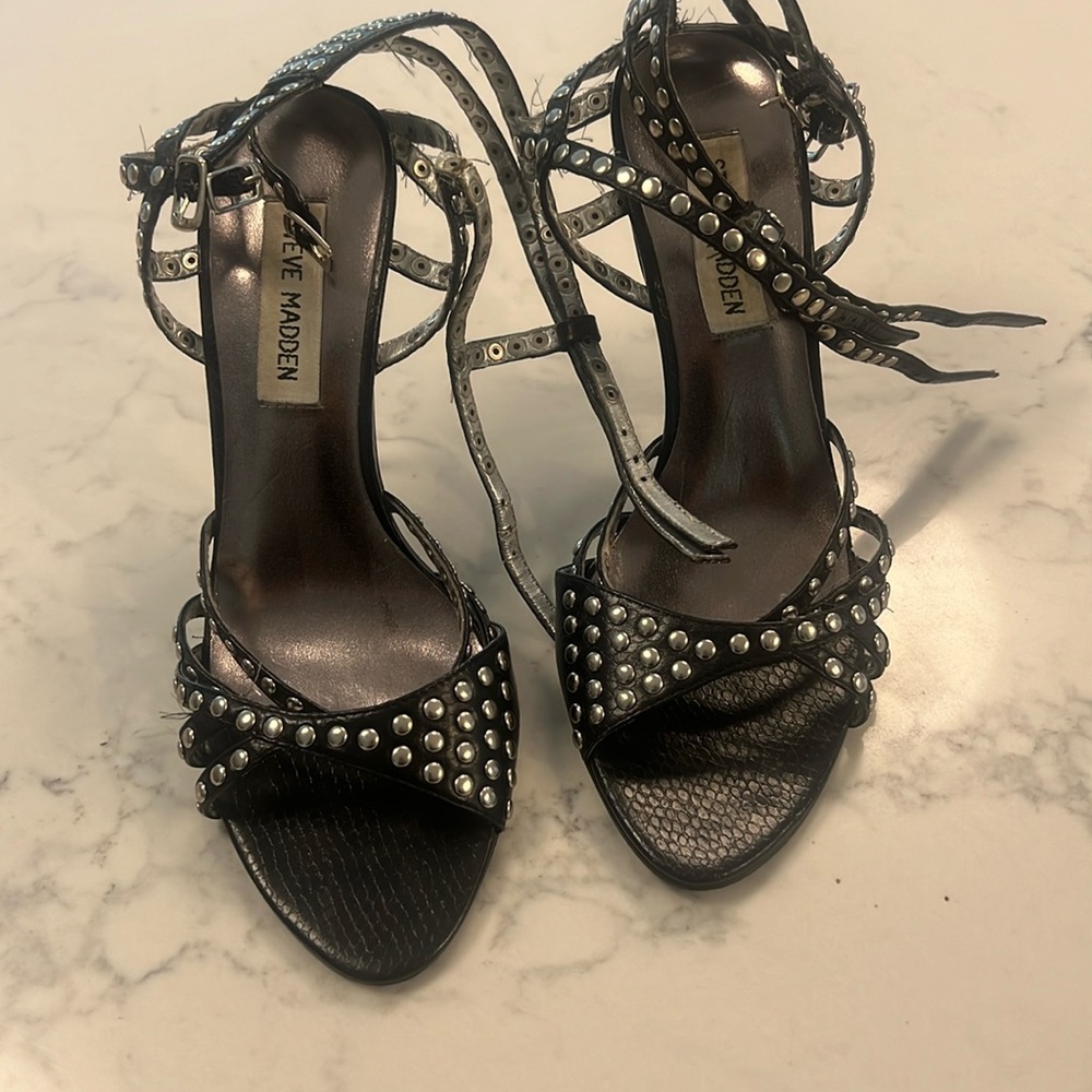 Steve Madden high heeled, black leather stud shoes